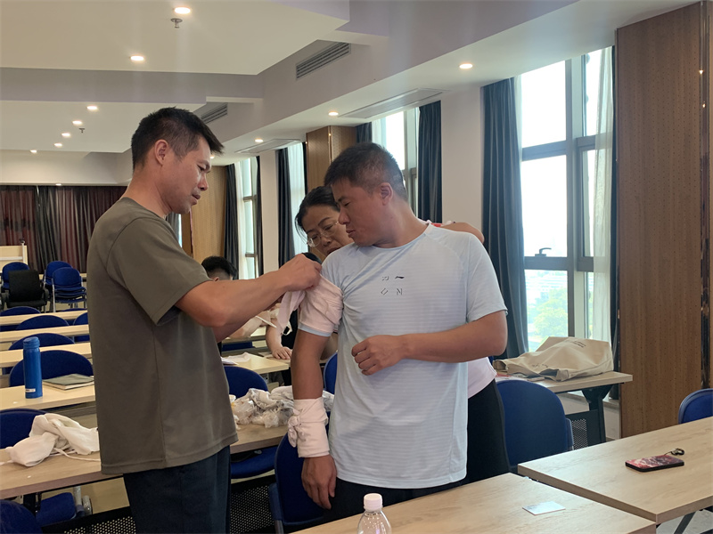 4.學員實踐操作.jpg