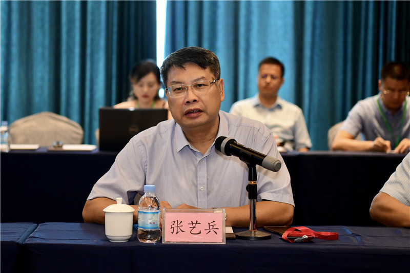 廣西師大出版社集團(tuán)黨委書記、董事長張藝兵發(fā)言.jpg
